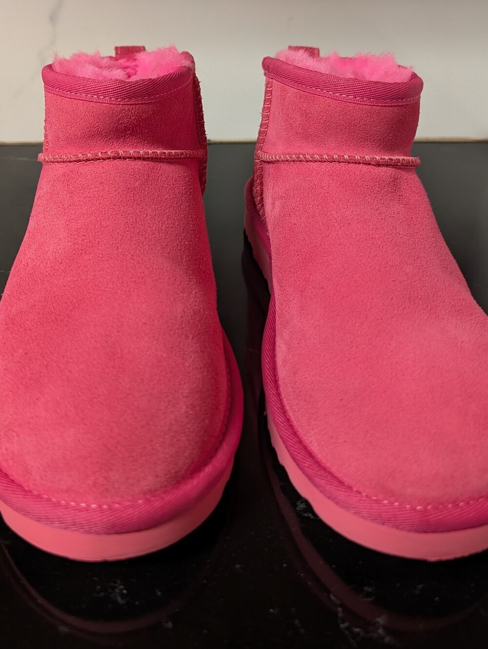 UGG Classic Ultra Mini Mangosteen Boots Wmn's Size 8 MSRP $169.99 - Picture 4 of 12